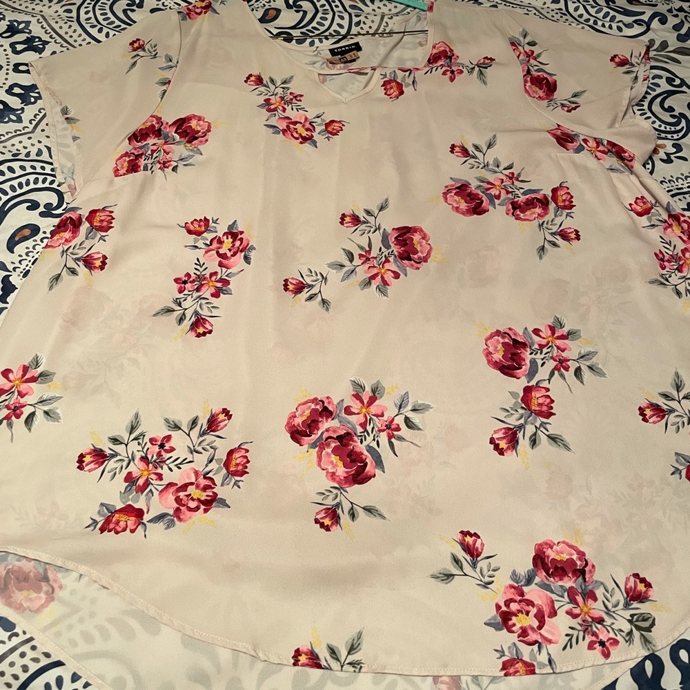 🌺🌺 Torrid Floral Top-Size 3 🌺🌺